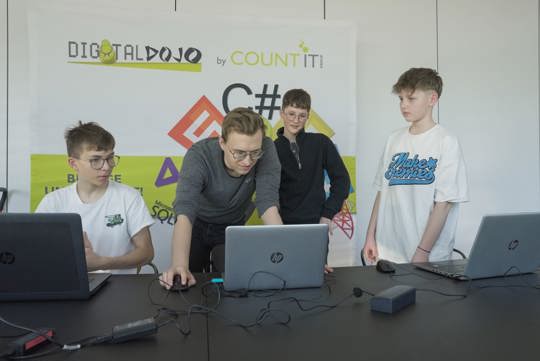 Teamarbeit in der Programmierschule