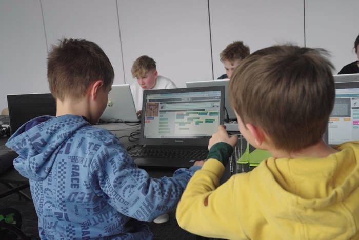 Schüler lernen Programmieren